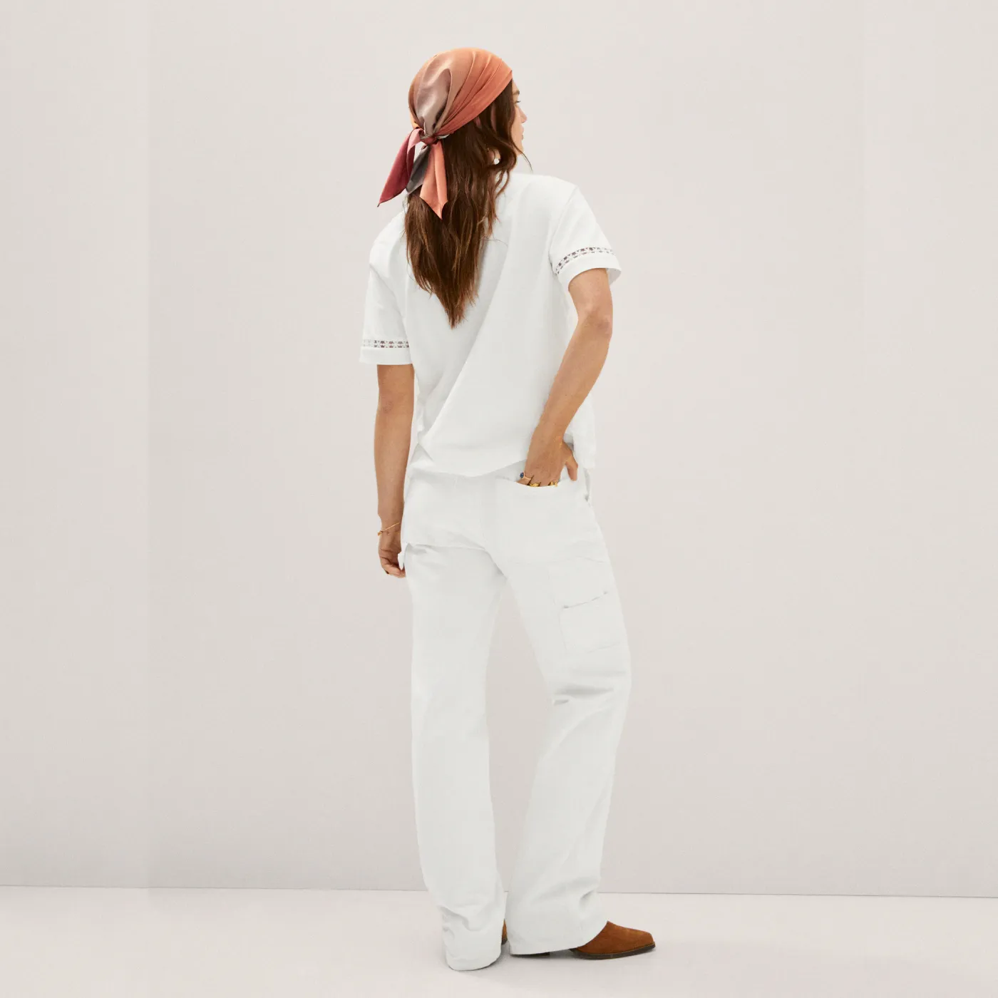 Embroidered White Cotton T-Shirt - 图片 4